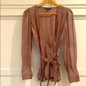 Polyester 
Dusty pink color